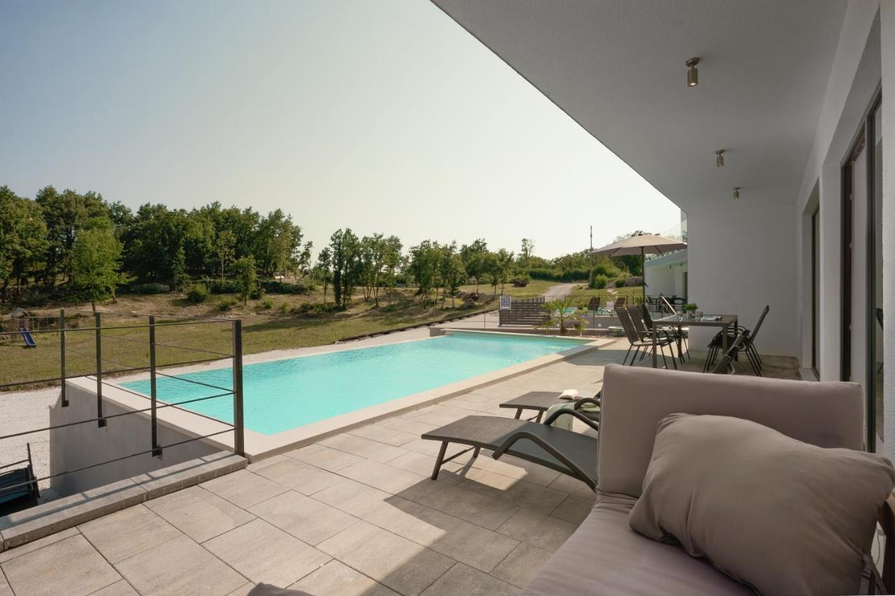 Infinity Pool San * Divsici